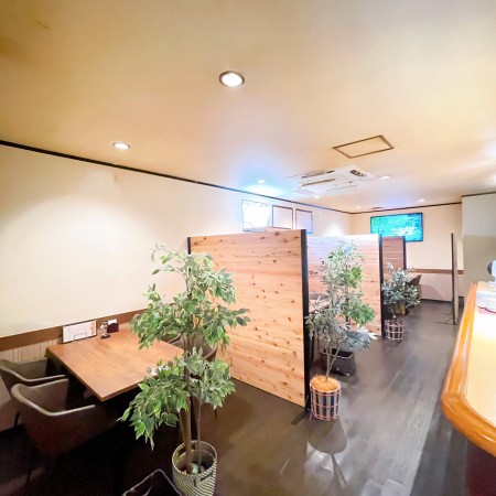 レストラン　パーテーション